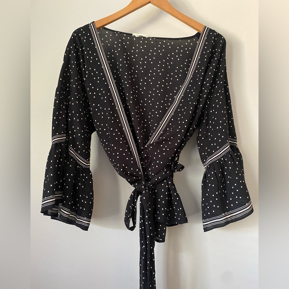 Max Studio Bell sleeve Wrap blouse